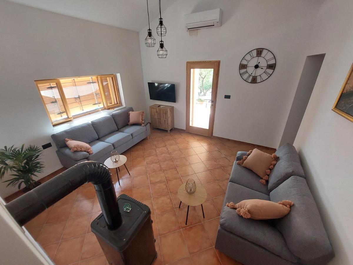 הוילה Olive Garden House שיבניק מראה חיצוני תמונה